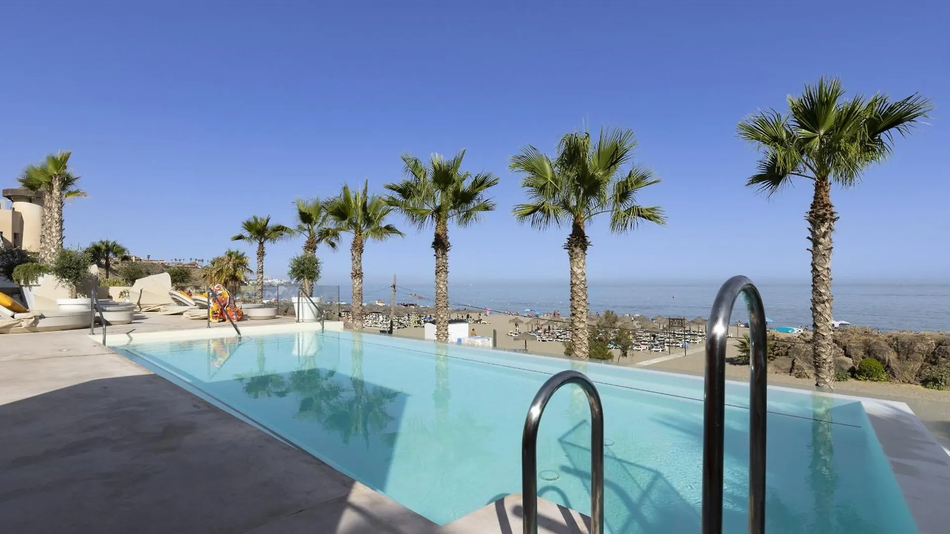 Exlusive Apartment With Garden In Higueron Fuengirola Spain